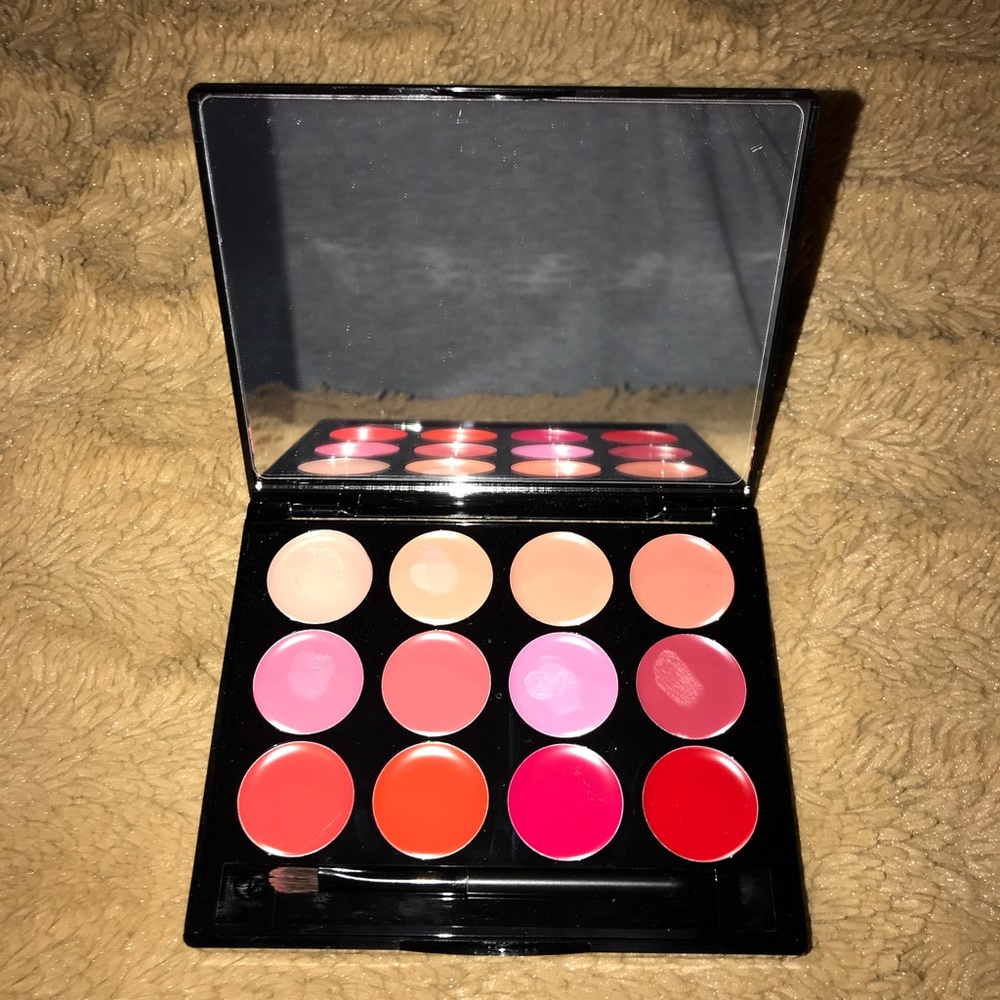 ISH Lip Pallet